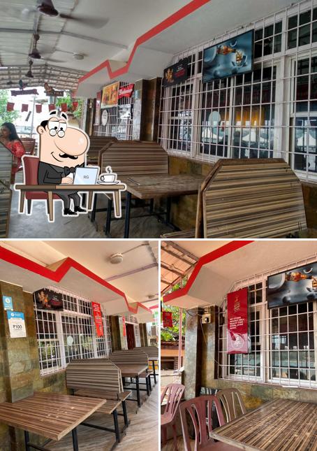 The interior of Meninos Sea View Restaurant & Bar