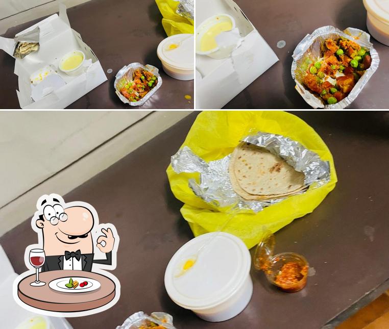 Food at 3 Moms' Kitchen