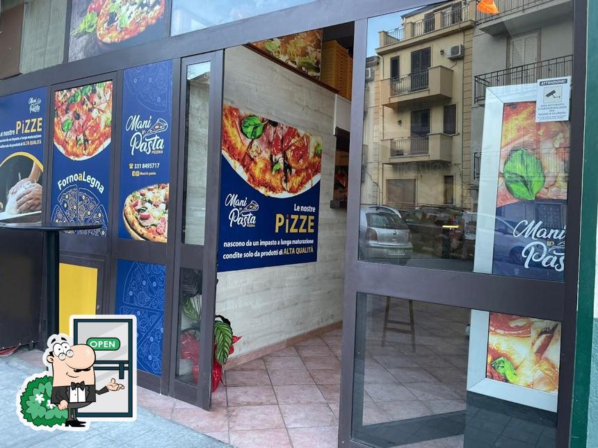 Gli esterni di Mani in pasta
