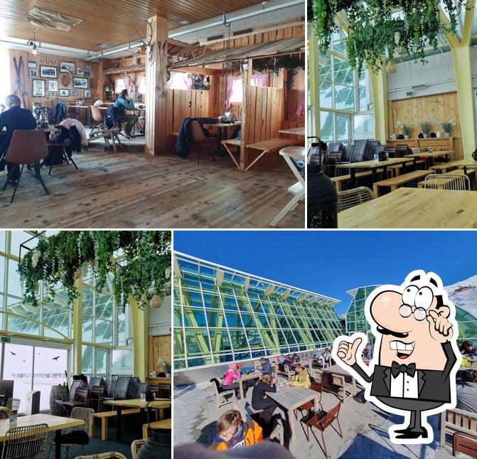 Gli interni di Rinderhütte Panoramarestaurant