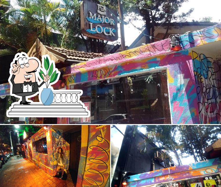 Veja imagens do exterior do Major Lock Pub