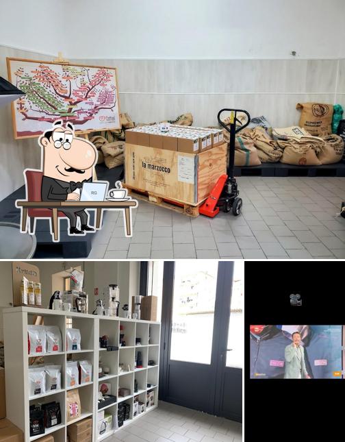 Dai un’occhiata alla foto che raffigura la interni e esterno di Coffeel