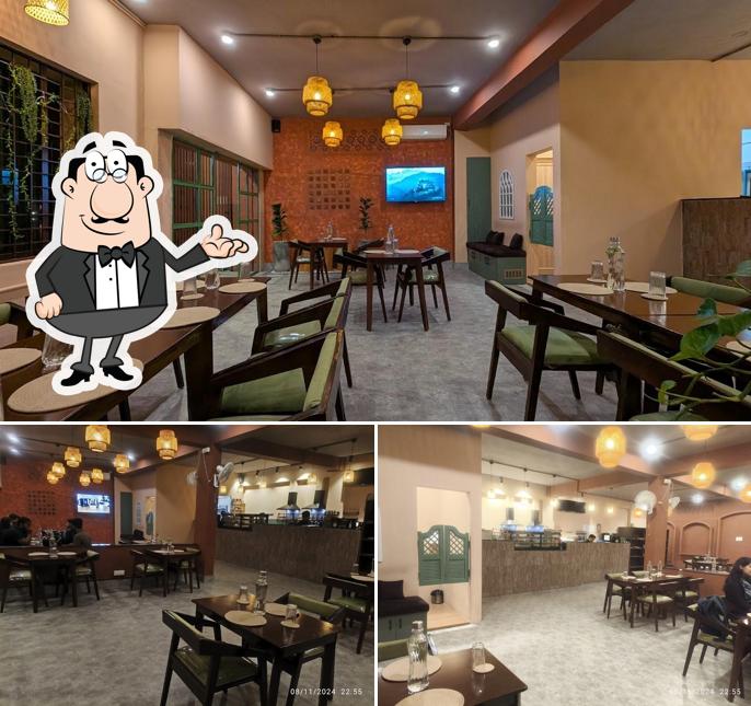The interior of It's Brown & Roasted