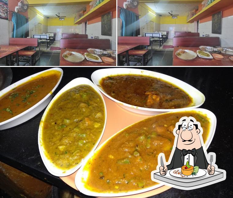 Food at SAI FAMILY RESTAURANT HAMPI #Auntyhotel #pureveg