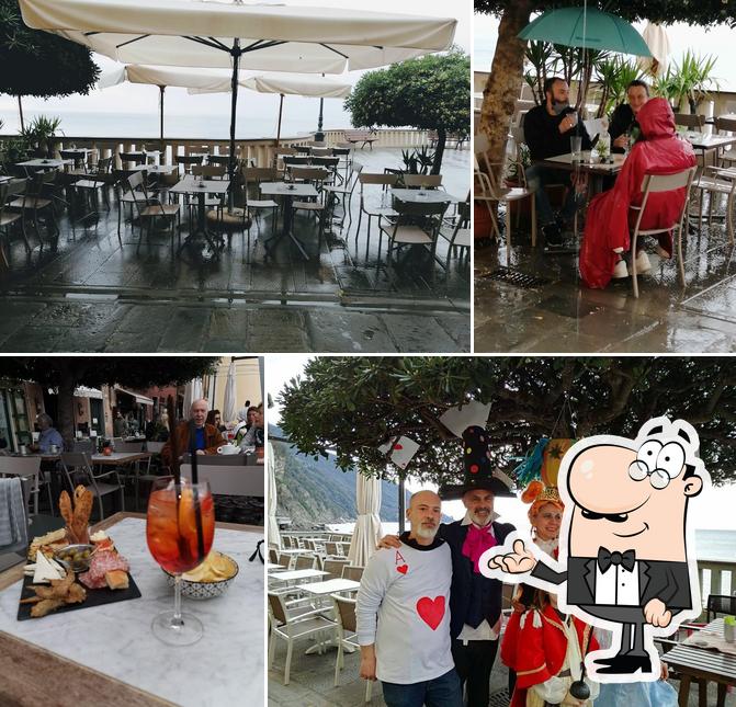 Dai un'occhiata agli interni di Bar Barracuda Food and Drink
