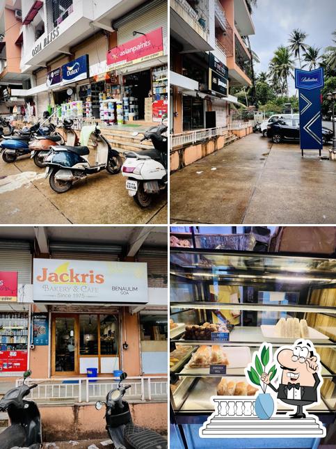 Check out how Jackris bakery Benaulim looks outside