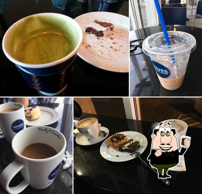 Waves Coffee House - Steveston