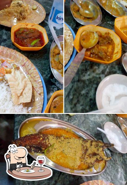 Food at Food Plaza