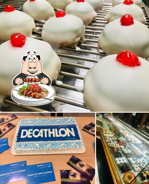 La immagine di cibo e interni da Pasticceria La Delizia