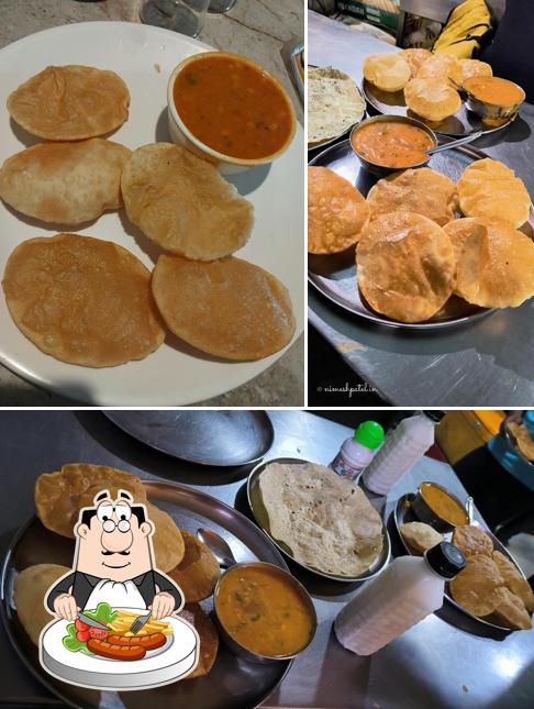 Food at Jyoti Restaurant Famous Daal Puri