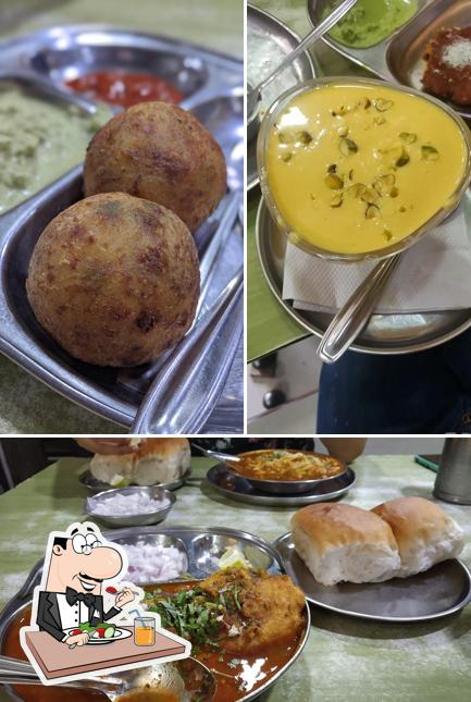 Food at Sujata Upahar Gruha 