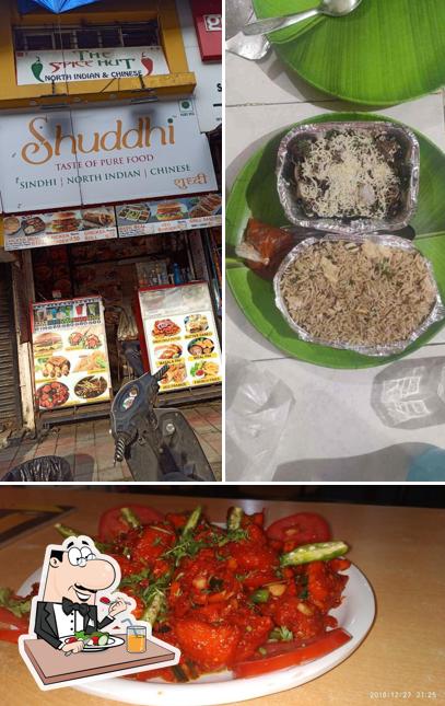 Food at The Spice Of Mumbai