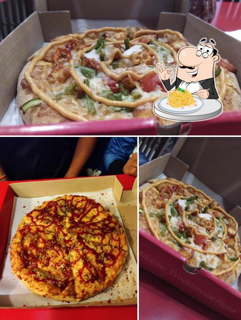 Spaghetti carbonara at Woklee Pizza