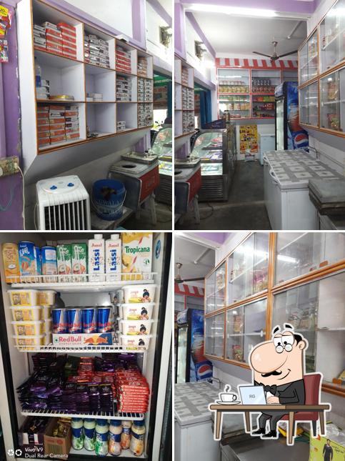 MADHU MILAN MISHTHAN BHANDAR