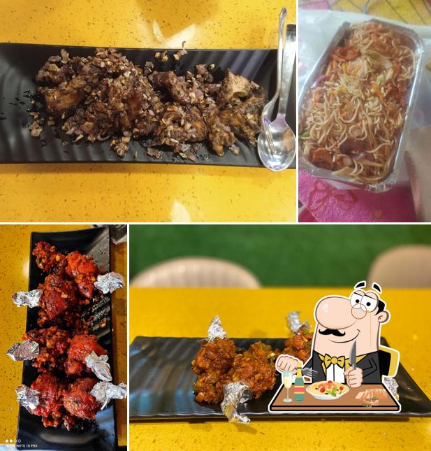 Pad thai at DIVA RESTAURANT & CAFE