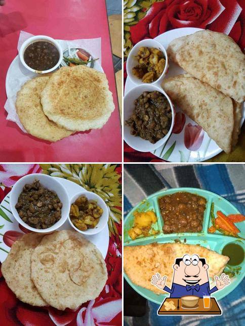 Food at Prabhu Ji Paharganj Wale Chhole Bhature