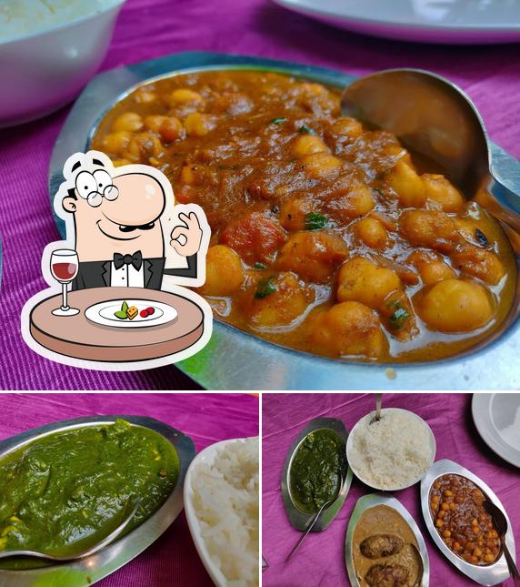 Food at Siva's no. 1 Punjabi Dhaba in Karuna