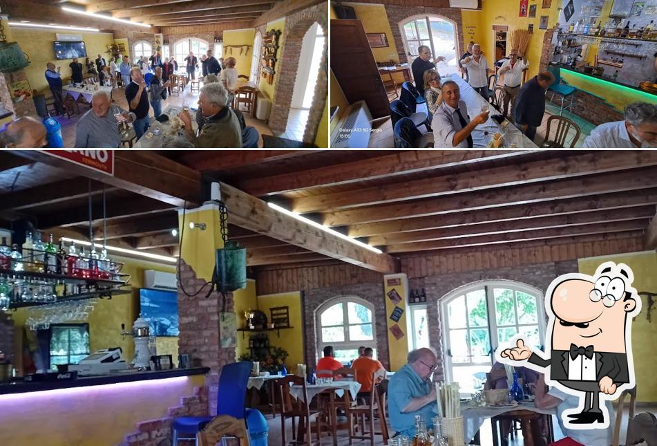 Siediti a un tavolo di Ristobar la casetta