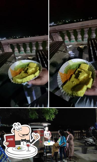 Food at Balaji Steam Dhokla