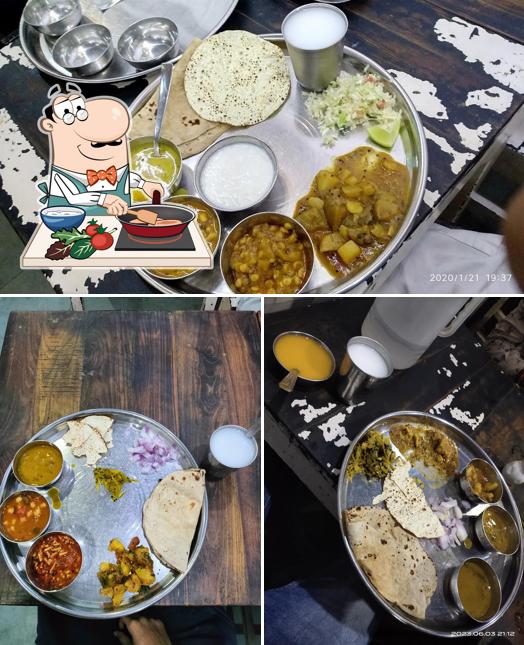 Chicken curry at Dasaram Dining Hall