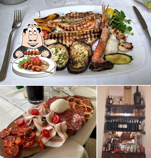 La cibo e interni del ristorante