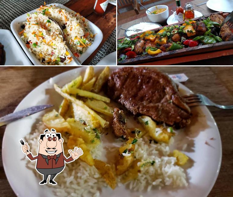Comida em Buraco da Véia