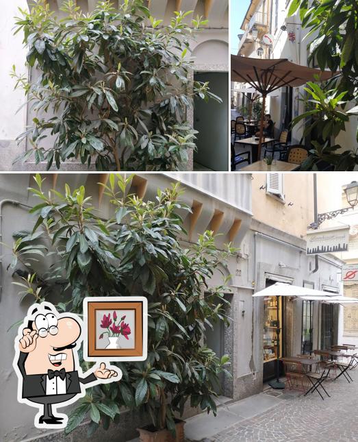 La immagine di interni e cibo da Bar-Bablu