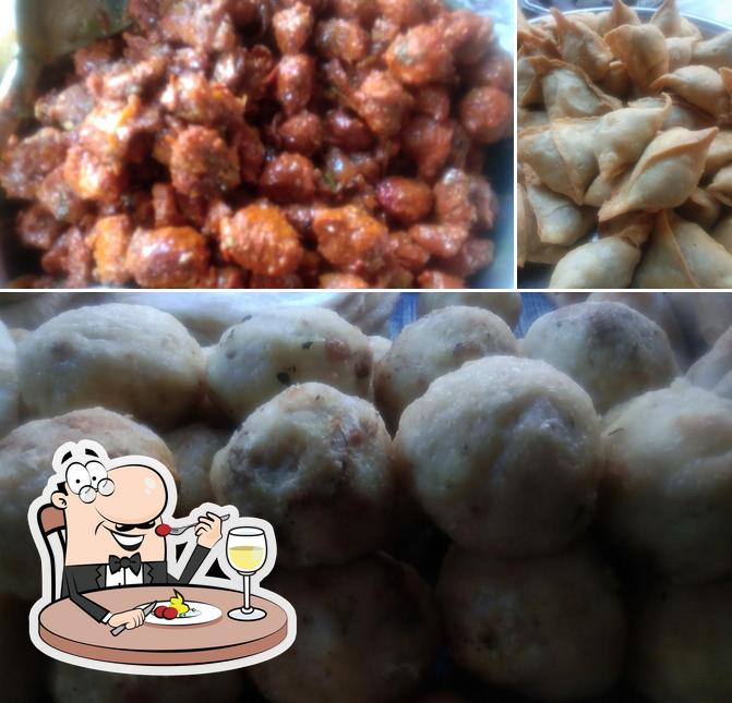 Food at Vicky Chat Centre