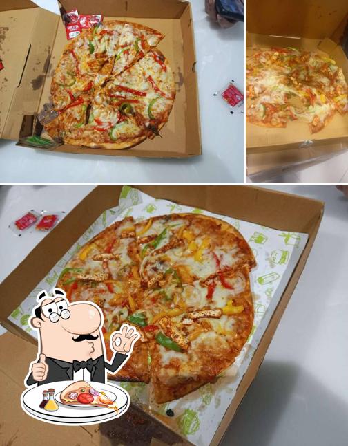 Pick pizza at Farmer boys