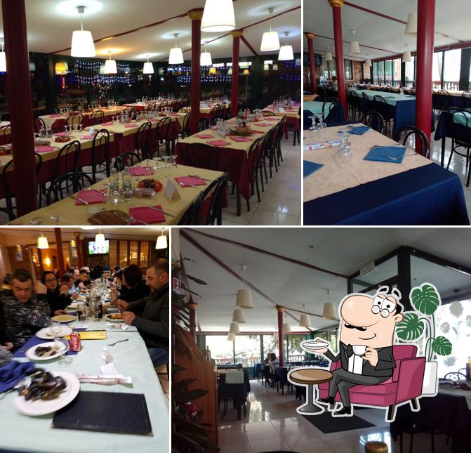 Siediti a un tavolo di Ristorante Il Grillo