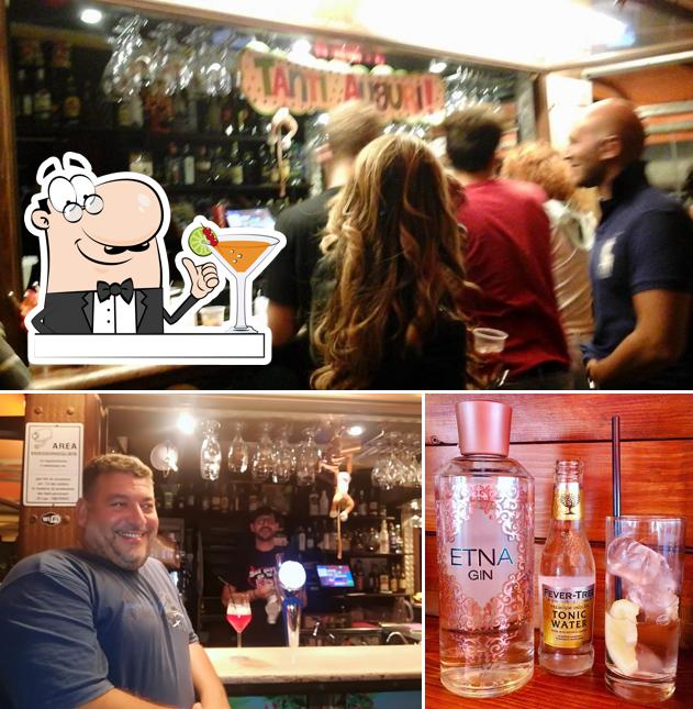 La immagine di bevanda e bancone da bar da Chiosco Bar Sikanie Express