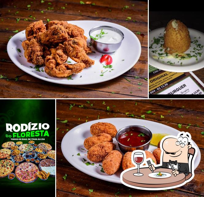 Comida em Floresta Complexo