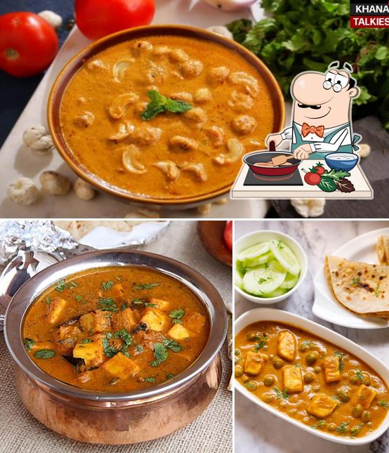 Chicken curry at THE SOCIAL LIFE RESTAURANT