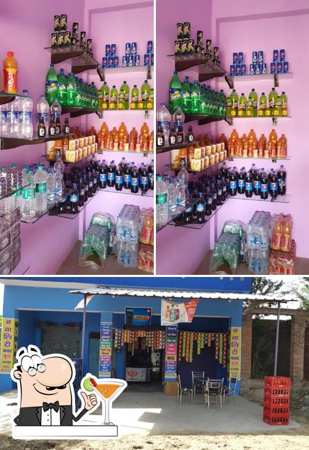 The picture of क्वालिटी फास्टफुड एण्ड रेस्टोरेन्ट’s drink and interior