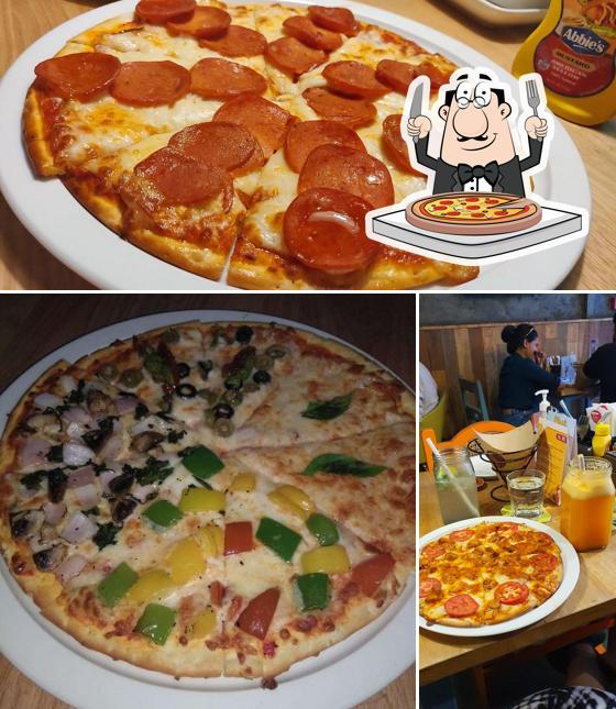 At Cafe Delhi Heights, you can get pizza