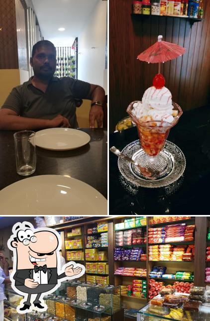 See this picture of city bakery