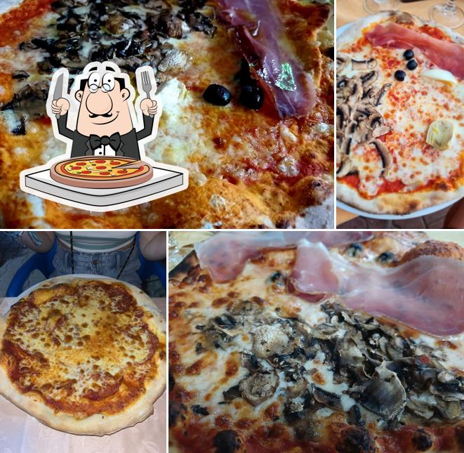 Scegli una pizza a Stabilimento Vittoria Fiumicino