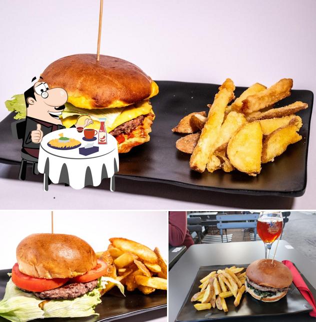 Prova un hamburger a Osprey Bar Bistrot