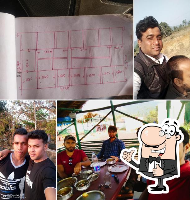 Here's a picture of Hotel Raghbir