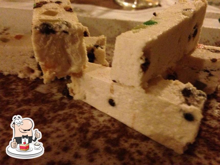 Osteria Il Cannone dal 1900 serve un'ampia gamma di dessert
