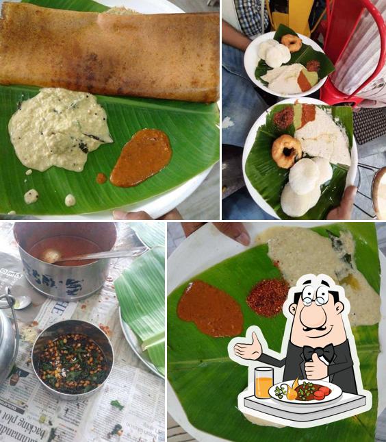 Food at Sree Purna Tiffin Center