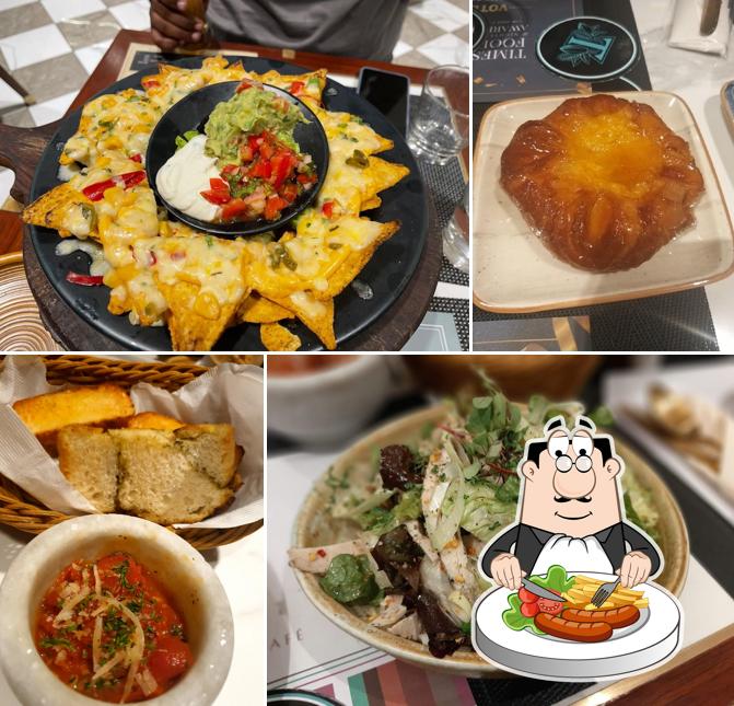 Food at THEOS CYBERHUB GURGAON