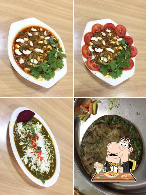 Food at Pramukh Kathiyawadi Restaurant Sector-21