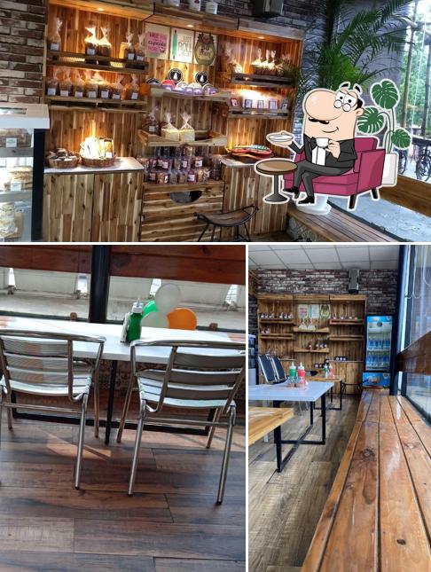 Check out how Ming Garden-Restaurant looks inside