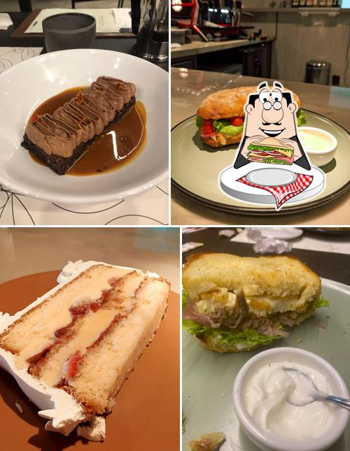 Clube sanduíches em Mun Café