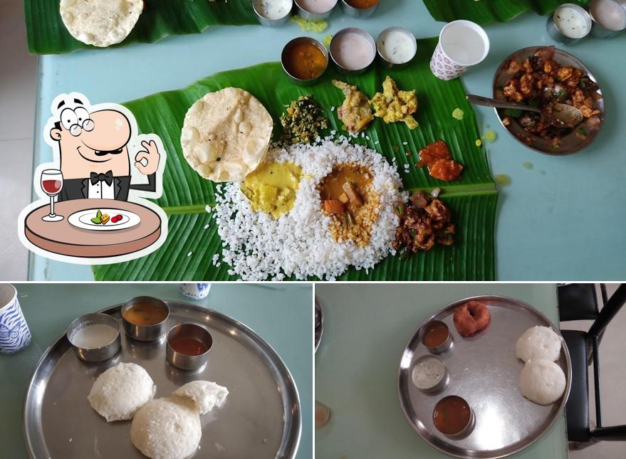 Meals at Sri Sri Annapoorna