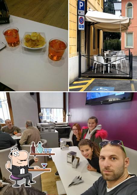 La foto della interni e cibo di Cristal - cocktail bar