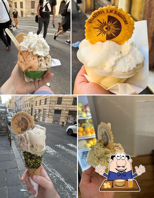 Platti al Gelateria S.M.Maggiore