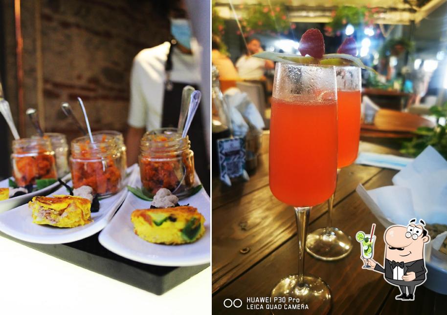 Goditi un drink a La Drinkeria