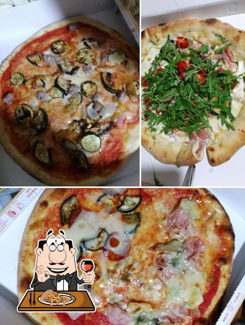Ordina una pizza a Pizza Casa